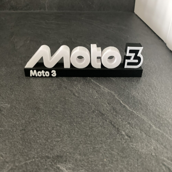 logo moto 3