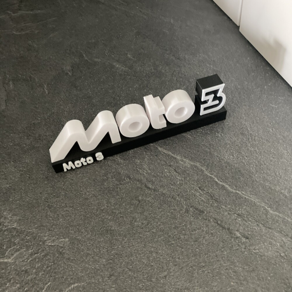 logo moto 3